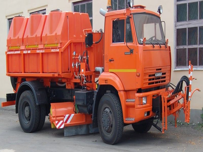 Аренда поливомоечной машины КамАЗ МКДС-4605